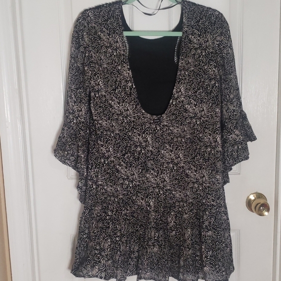 Valcom Stone Row French Collection Dress. - Picture 5 of 8